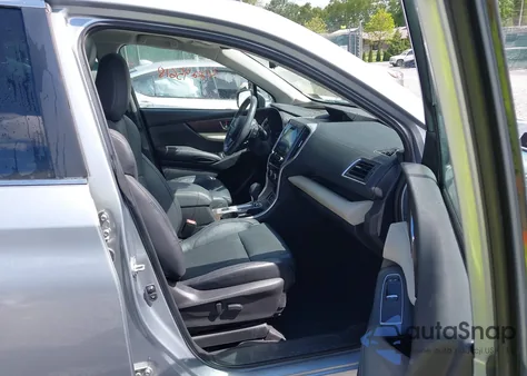 2021 Subaru Ascent Touring z USA, uszkodzony, nr VIN 4S4WMARDXM3430371